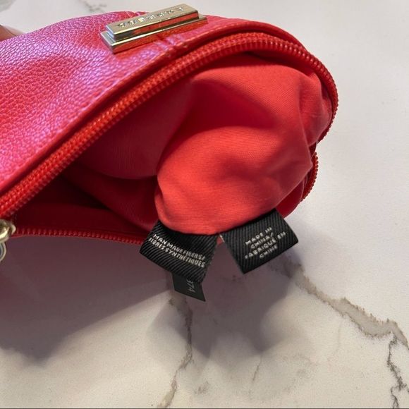 EXPRESS | Coral Wristlet - Picture 6 of 6